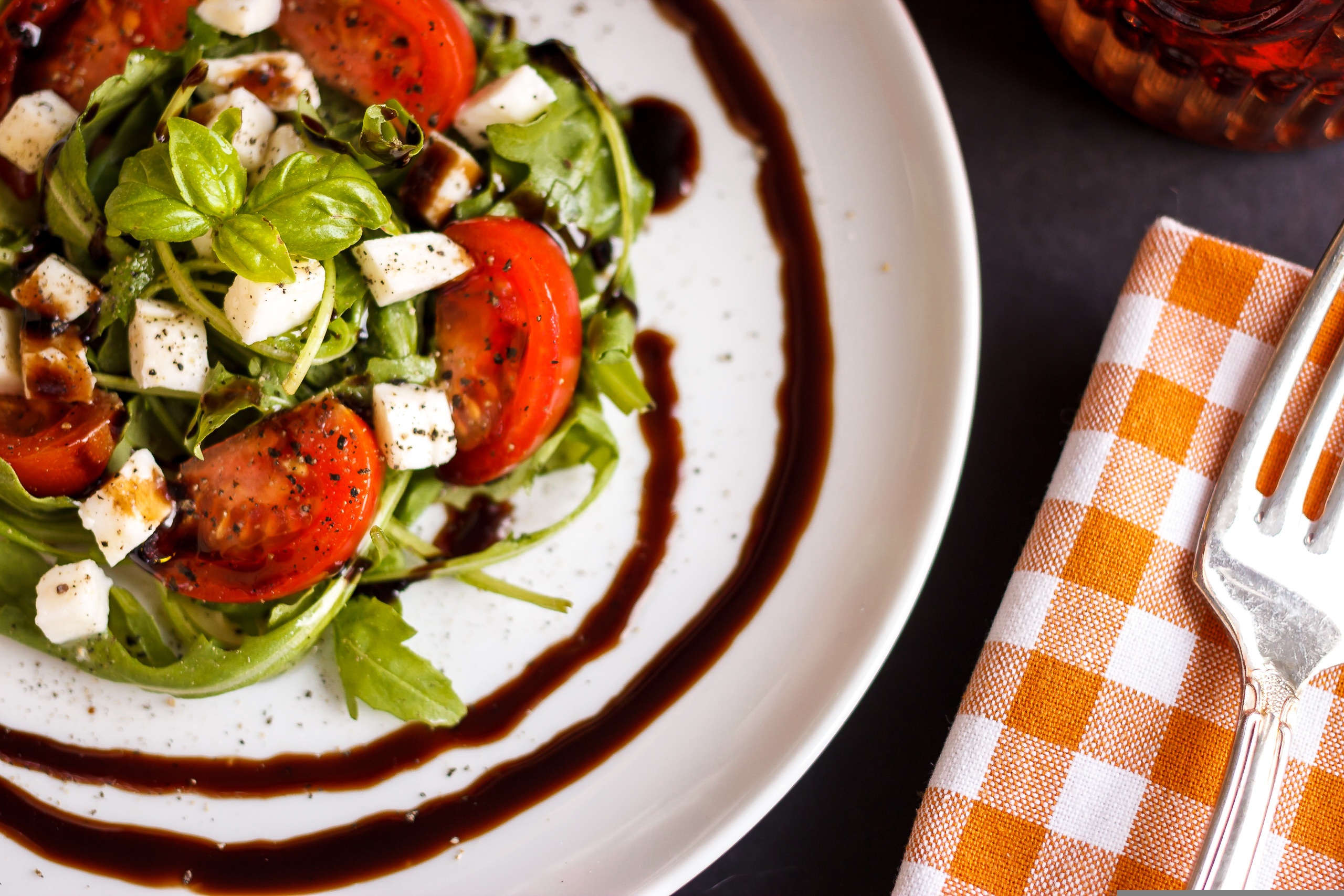 Tomate-Mozzarella-Salat